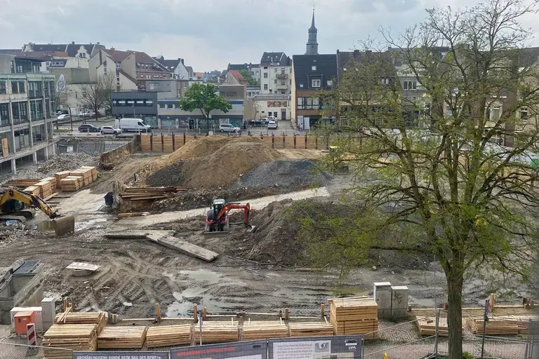 Seit Jahren wird das Btween geplant, jetzt sind die Bauarbeiten gestartet.